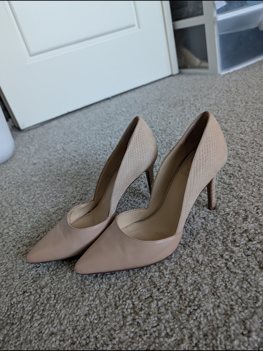 Vince Camuto Women's Pointed Toe High Heels in Nude
